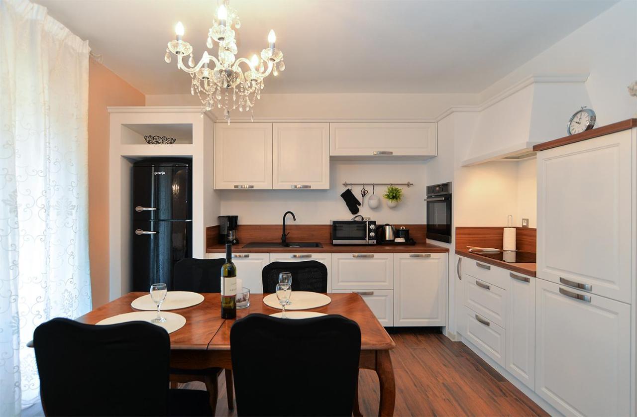 Apartments Marija 1089 Пореч Екстериор снимка