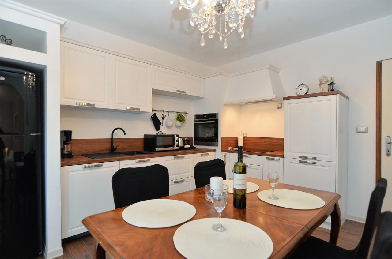 Apartments Marija 1089 Пореч Екстериор снимка