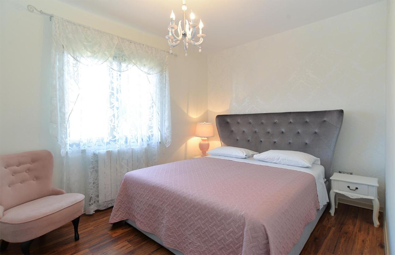 Apartments Marija 1089 Пореч Екстериор снимка